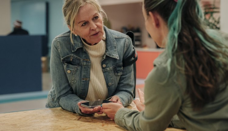 Mantelzorg gesprek met oudere dame