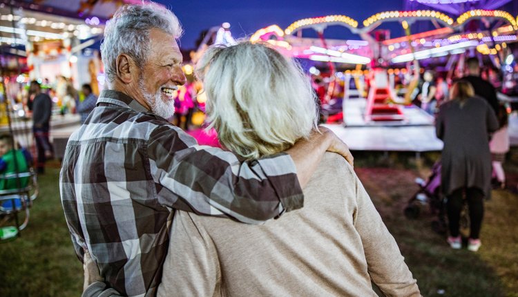 Koppel op de kermis