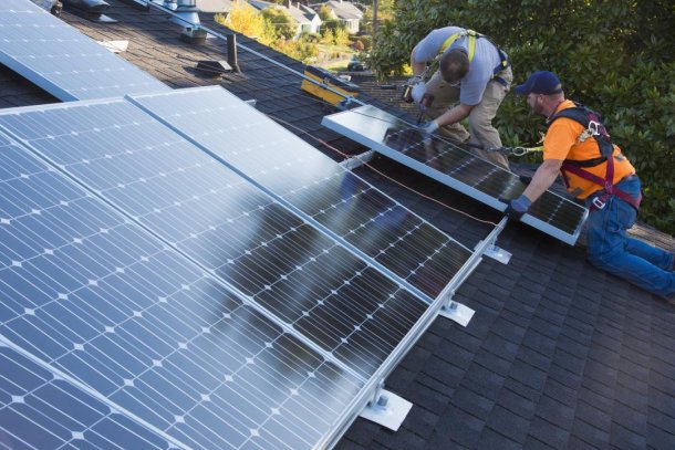 zonnepanelen schoonmaken